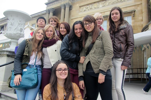 A trip to Buckingham Palace - St. Clare's, Oxford