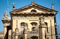 St Clares Oxford - summer English language courses