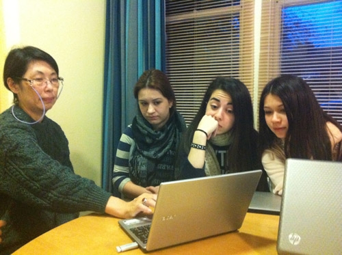 Oxford University’s Visiting Professor of Japanese Theatre, Professer Reiko Yanamaka talks to IB14 Theatre students Naz Buhsem, Aza Pak an Gledis Shahu