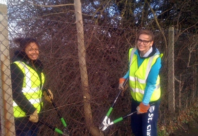 St. Clare's students help the North Hinksey Conservation Volunteers